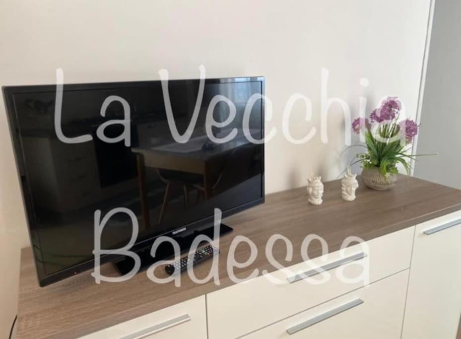 La Vecchia Badessa A Due Passi Dal Mare Apartment Macari Bagian luar foto